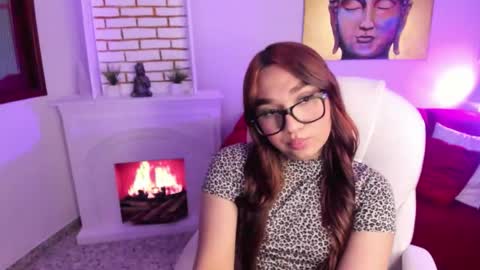 Snapshot of lissascarlett_1 chatting on September 24, 8:04 pm Lisssa online show from September 24, 8:04 pm