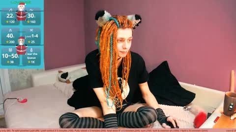 Snapshot of littlepinkcat chatting on December 15, 11:20 pm Felix online show from December 15, 11:20 pm