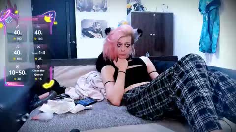 Snapshot of littlepinkcat chatting on September 28, 12:42 am Felix online show from September 28, 12:42 am