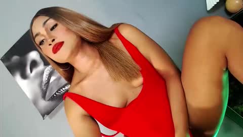 Snapshot of live_in_lover28 chatting on October 11, 1:30 am Tasha Carter online show from October 11, 1:30 am