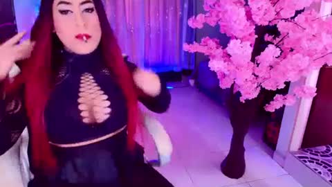 Liza Goth online show from October 18, 6:11 pm