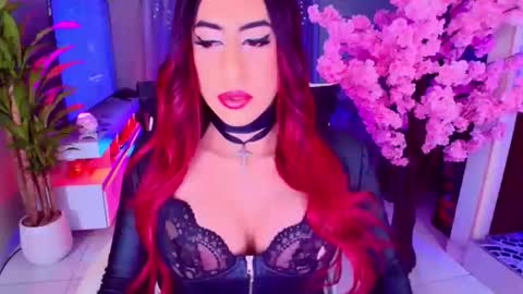 Liza Goth online show from November 25, 6:04 am