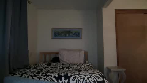 Snapshot of lizpurrxxx chatting on January 2, 4:13 pm Liz Purr online show from January 2, 4:13 pm