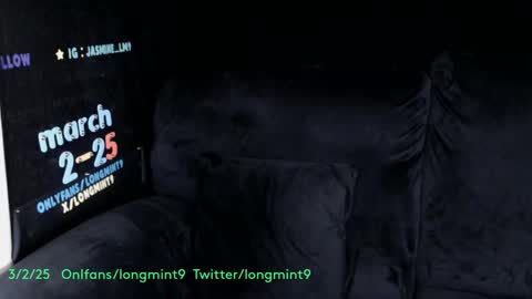Snapshot of longmint96 chatting on March 3, 5:18 am Real twitterlongmint9 online show from March 3, 5:18 am