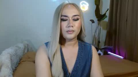 Snapshot of longoria_crawford chatting on September 15, 4:56 pm My Lover Dadddy roberto online show from September 15, 4:56 pm