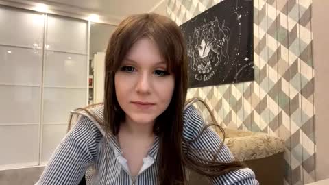 Snapshot of looking_me chatting on September 28, 8:02 am EVA online show from September 28, 8:02 am