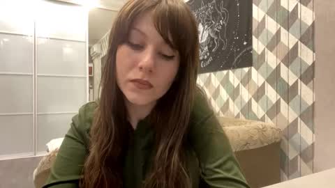 Snapshot of looking_me chatting on October 9, 4:58 am EVA online show from October 9, 4:58 am
