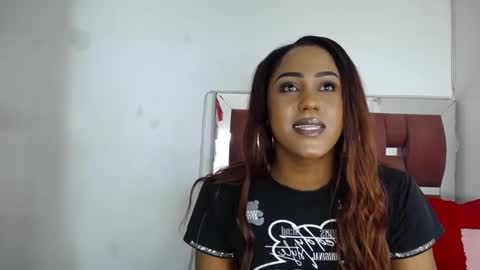 Loraine online show from September 27, 8:18 pm