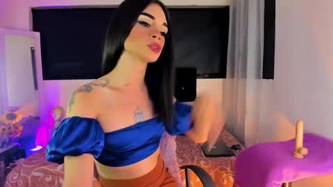 Snapshot of lorena_capelli_ chatting on February 11, 3:40 am lesly lorena online show from February 11, 3:40 am