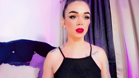 Snapshot of lorena_capelli_ chatting on October 9, 3:41 am lesly lorena online show from October 9, 3:41 am