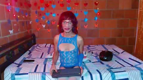 Snapshot of lorenacapelli chatting on February 8, 9:57 pm Lorena Capelli online show from February 8, 9:57 pm