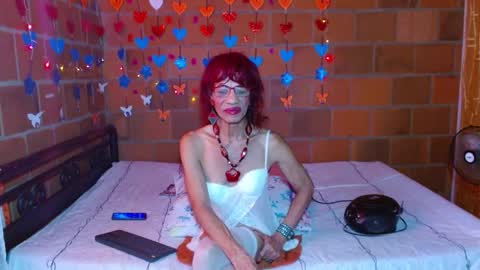 Snapshot of lorenacapelli chatting on February 12, 10:16 pm Lorena Capelli online show from February 12, 10:16 pm
