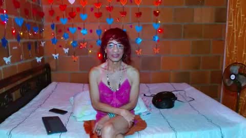 Snapshot of lorenacapelli chatting on February 13, 11:15 pm Lorena Capelli online show from February 13, 11:15 pm