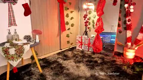 Louis Valdz online show from December 4, 1:54 am