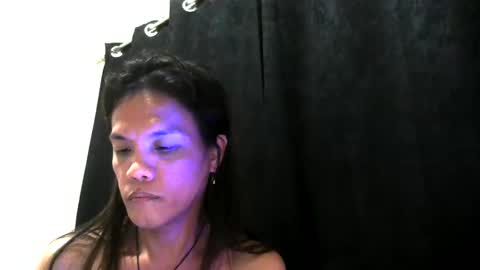 Snapshot of lovely_manificent4u chatting on December 16, 1:53 am Lest online show from December 16, 1:53 am