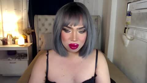 Snapshot of lovelymarie69 chatting on January 15, 5:37 pm Rebeca online show from January 15, 5:37 pm