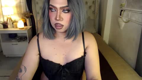 Snapshot of lovelymarie69 chatting on January 19, 5:18 pm Rebeca online show from January 19, 5:18 pm