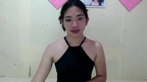 Snapshot of lovelypetitebigcock chatting on December 26, 2:44 am lovelypetitebigcock online show from December 26, 2:44 am