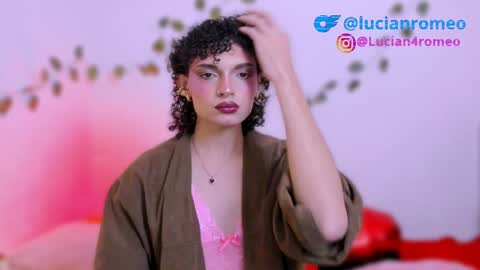 Snapshot of lucianromeo17 chatting on December 29, 9:28 am Lucy or Lucian 3 Come to my social Links3 online show from December 29, 9:28 am
