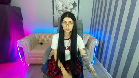 Monika online show from February 8, 8:09 am