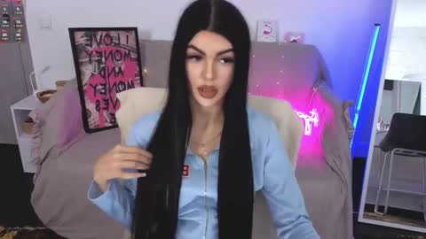 Monika online show from October 9, 8:27 am