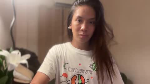 lucy_shane online show from December 3, 9:17 am