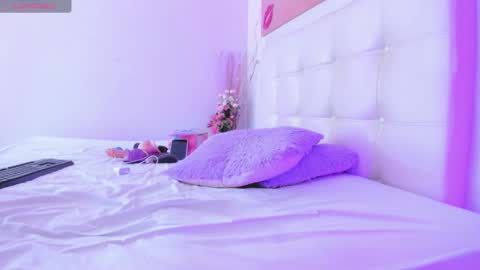 Snapshot of lulu_exotic chatting on September 13, 2:12 pm BRENDA TATIANA online show from September 13, 2:12 pm