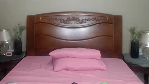 lulu_wild online show from October 19, 11:24 am