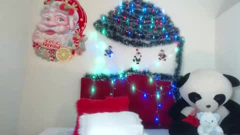 Snapshot of luluu_08 chatting on December 16, 7:00 pm LULU online show from December 16, 7:00 pm