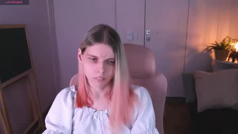 Luna online show from May 10, 9:09 pm