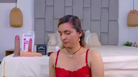 Snapshot of lunitadiva chatting on September 18, 2:00 pm lunitadiva online show from September 18, 2:00 pm