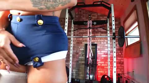 Snapshot of lushianafitness chatting on October 3, 1:22 pm SHOWS ALL MONDAY WEDNESDAYFRIDAYSATURDAY IN THE MORNING online show from October 3, 1:22 pm
