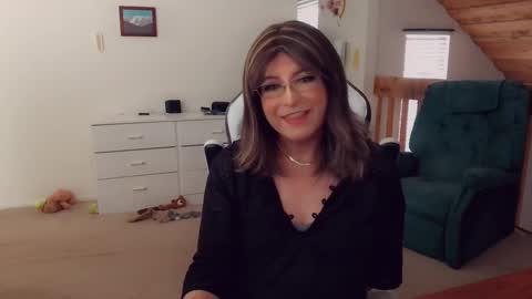Snapshot of luvs2bbritney chatting on September 20, 8:58 pm Britney online show from September 20, 8:58 pm