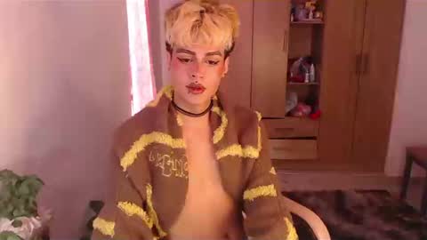 machissex online show from December 23, 3:01 pm