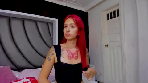 Snapshot of madame_lilith chatting on December 14, 9:46 pm madame lilith online show from December 14, 9:46 pm