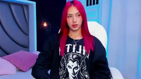 Snapshot of madame_lilith chatting on December 28, 11:09 am madame lilith online show from December 28, 11:09 am