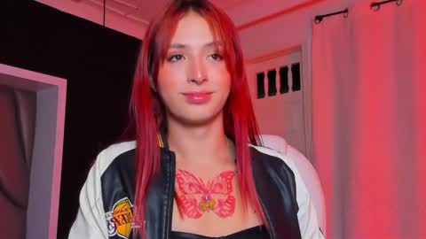 Snapshot of madame_lilith chatting on January 27, 11:11 am madame lilith online show from January 27, 11:11 am