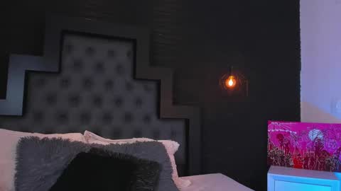 Snapshot of madame_lilith chatting on September 16, 1:37 pm madame lilith online show from September 16, 1:37 pm