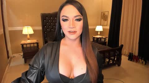 Alison Kloss online show from October 4, 11:38 pm