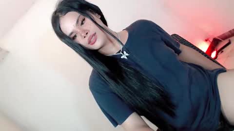 Snapshot of maddiejackson chatting on March 12, 2:56 pm Im ZY DONT FORGET TO FOLLOW ME - online show from March 12, 2:56 pm