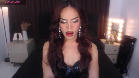 Snapshot of maddieontop chatting on February 22, 7:34 am maddieontop online show from February 22, 7:34 am