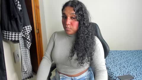 Snapshot of madisonbrunette_lxs chatting on January 7, 3:48 am madison online show from January 7, 3:48 am