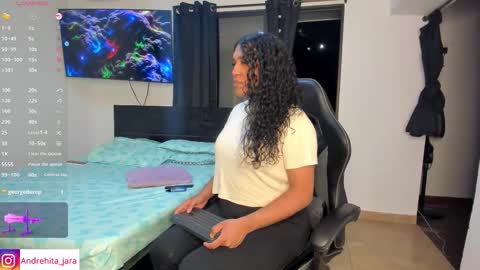 Snapshot of madisonbrunette_lxs chatting on September 14, 3:34 am madison online show from September 14, 3:34 am