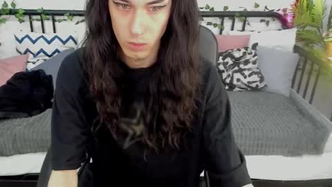 madisonesprit online show from March 3, 3:02 am