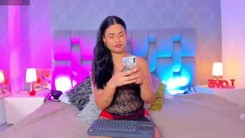 Snapshot of madisonscot chatting on February 17, 5:36 am MadisonScott online show from February 17, 5:36 am