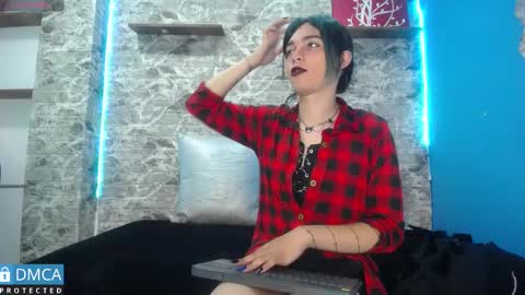 Snapshot of maevekuro chatting on March 10, 7:18 pm maevekuro online show from March 10, 7:18 pm