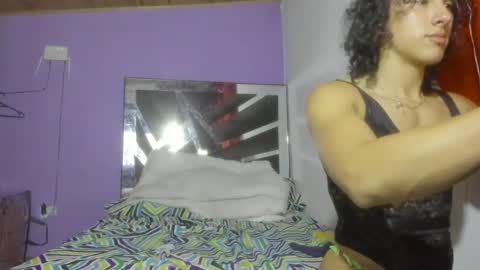 Snapshot of maggie_fit chatting on January 9, 3:26 am maggie_fit online show from January 9, 3:26 am