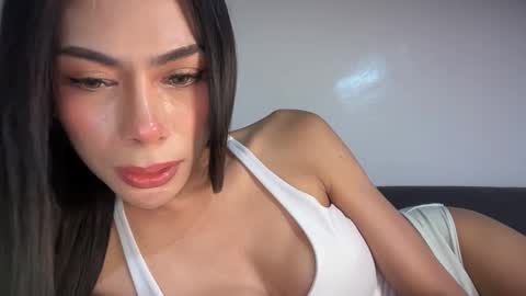 Lovely online show from September 25, 4:58 pm