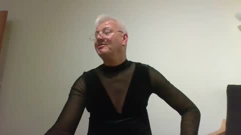 mandywinger online show from October 13, 1:11 pm