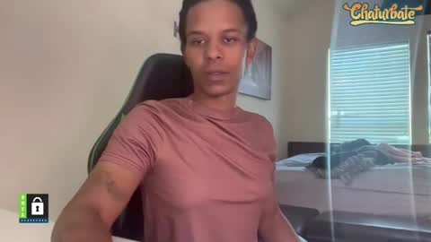 Snapshot of mantismillie chatting on September 25, 8:49 pm Mantismillie online show from September 25, 8:49 pm